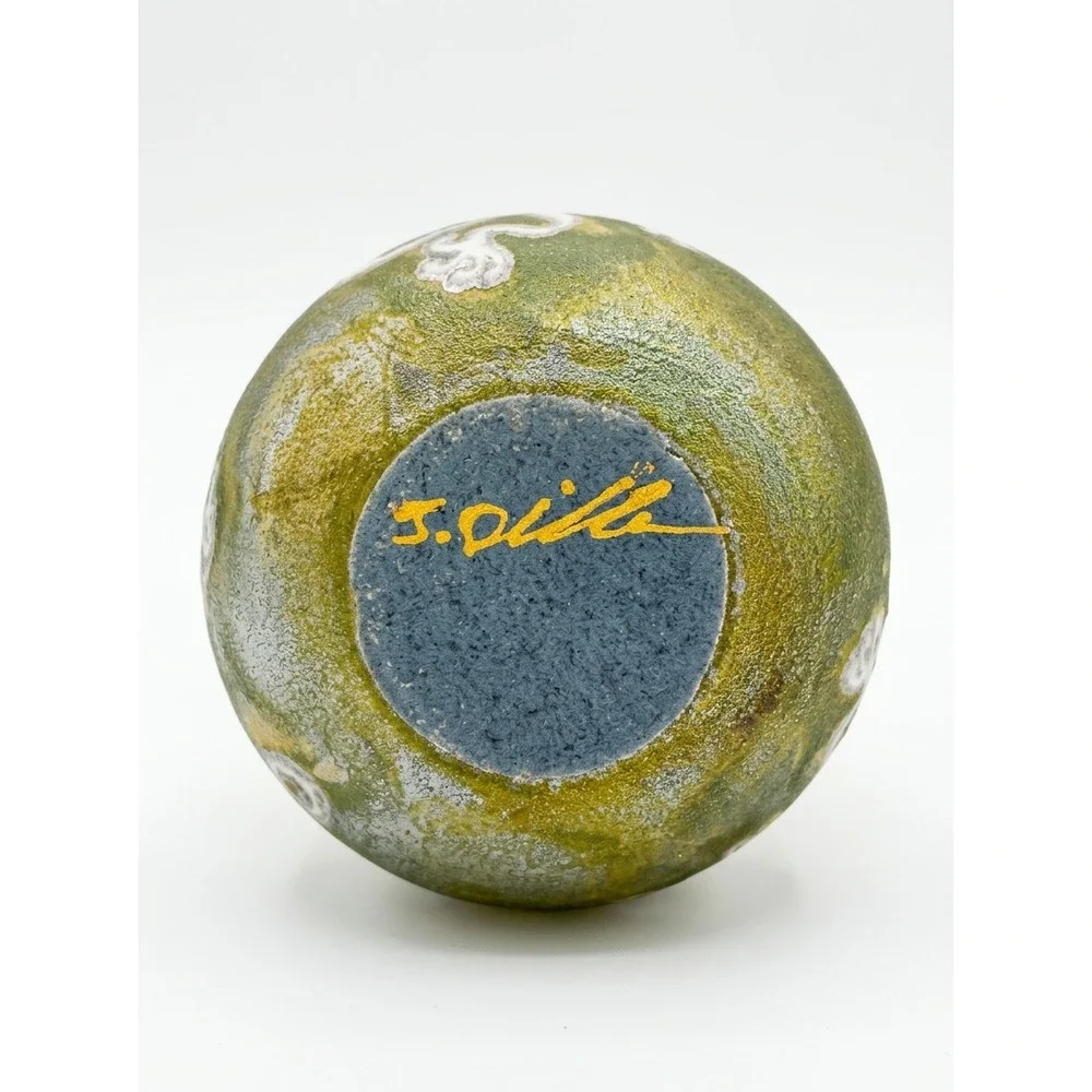 Jeremy Diller Raku Studio Pottery Gecko Bud Vase Jar Green Iridescent Signed